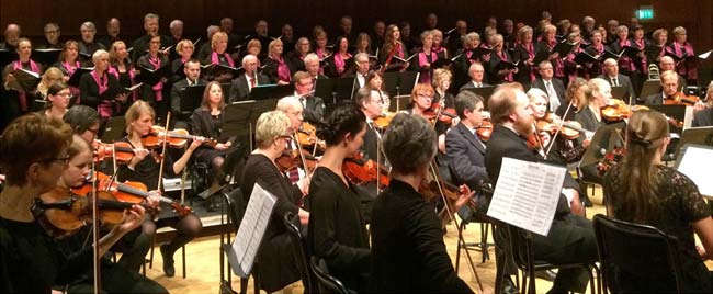 Kören Northern Light och Luleå Symfoniorkester i Studio Acusticum, Piteå 2016-02-27 (Bild: Pekka Brännbäck)